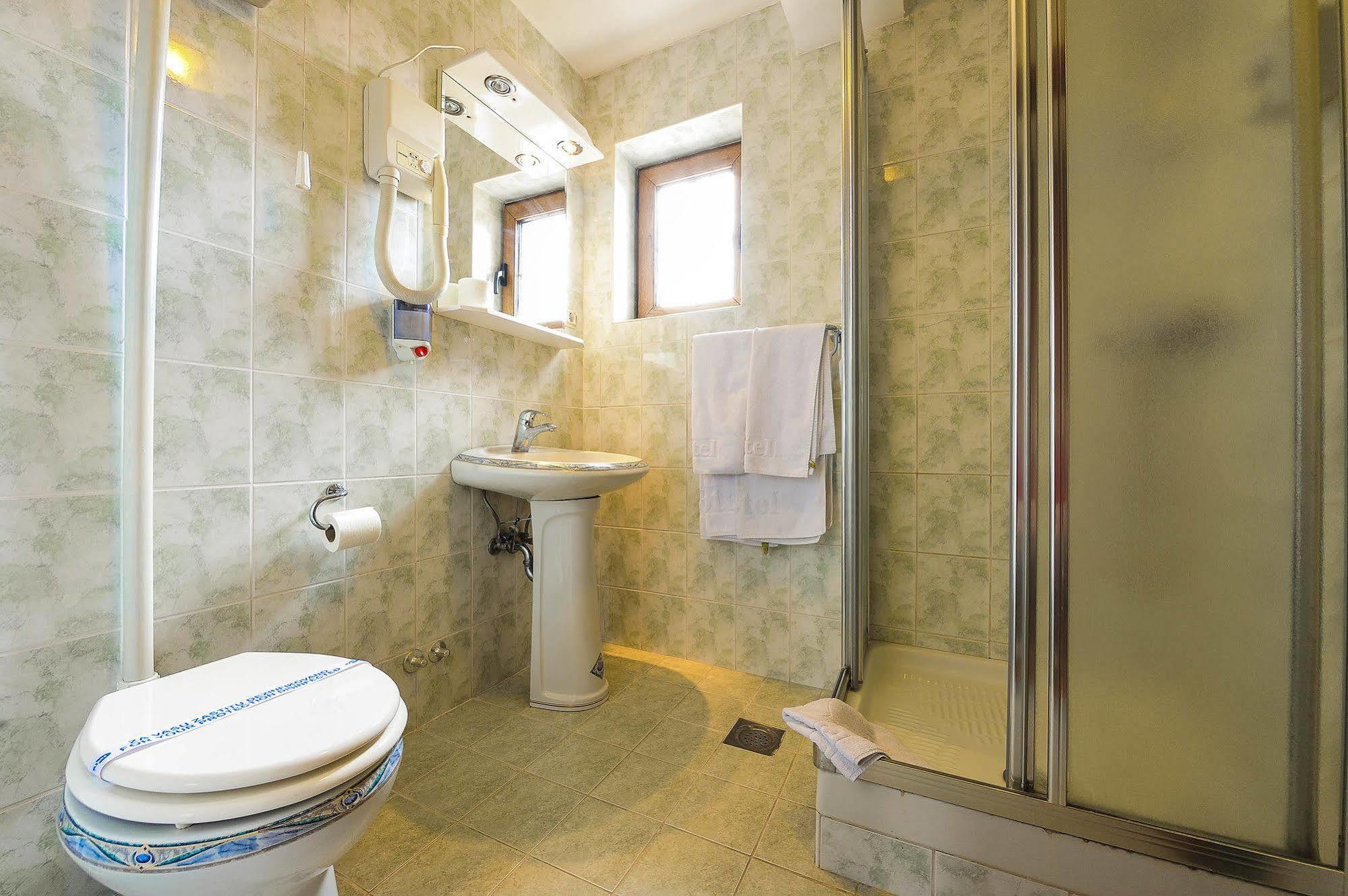 Hotel Sucevic Garni Belgrad Exterior foto