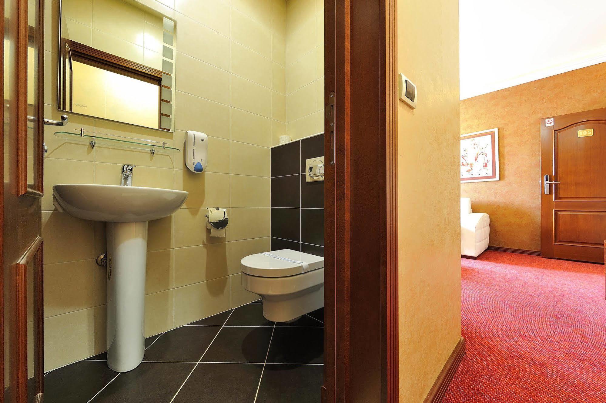 Hotel Sucevic Garni Belgrad Exterior foto