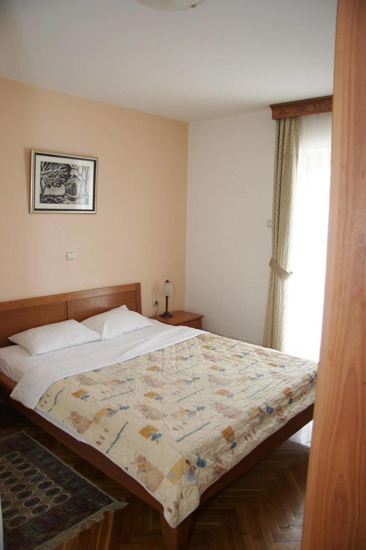 Hotel Sucevic Garni Belgrad Exterior foto