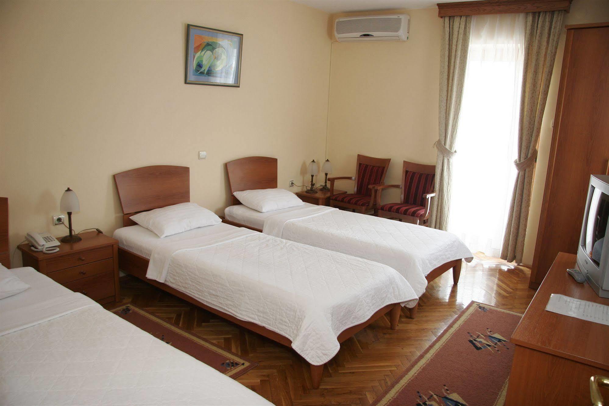 Hotel Sucevic Garni Belgrad Exterior foto