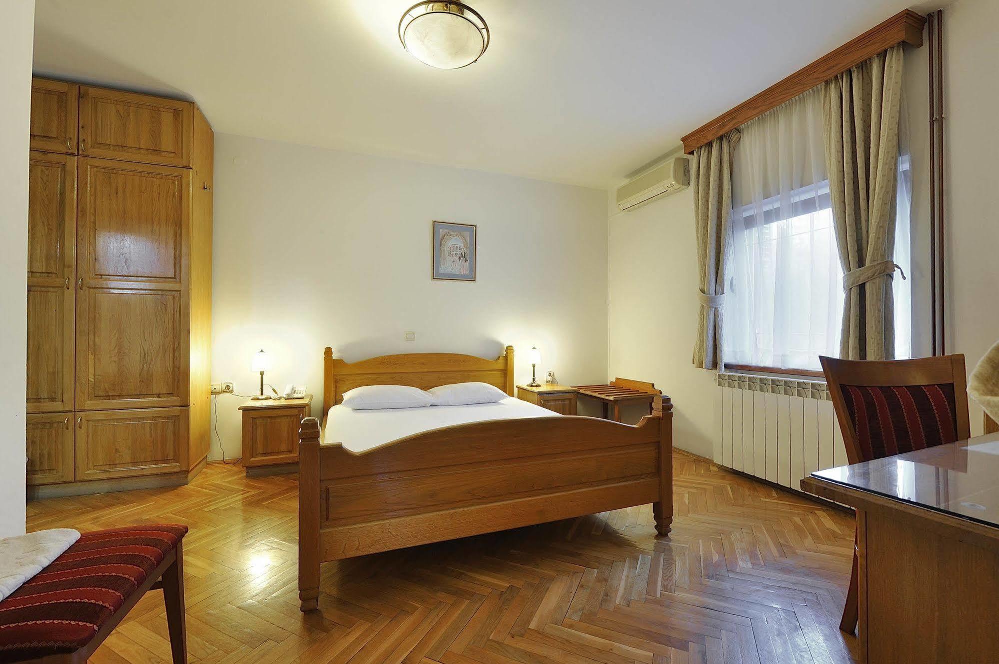 Hotel Sucevic Garni Belgrad Exterior foto
